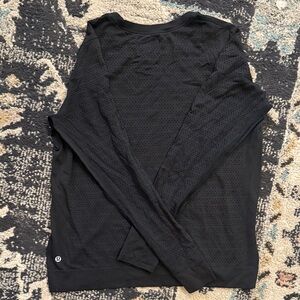 Lululemon relaxed fit swiftly size 8